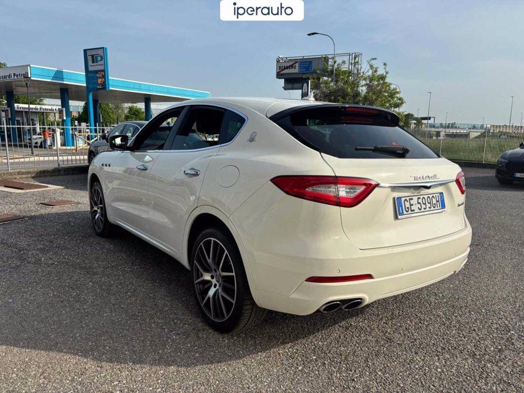 MASERATI Levante 3.0 v6 275cv auto **MOTORE SOSTITUITO** del 2016