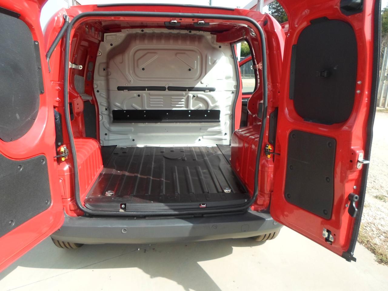 Fiat Fiorino 1.3 MJT 95CV Cargo