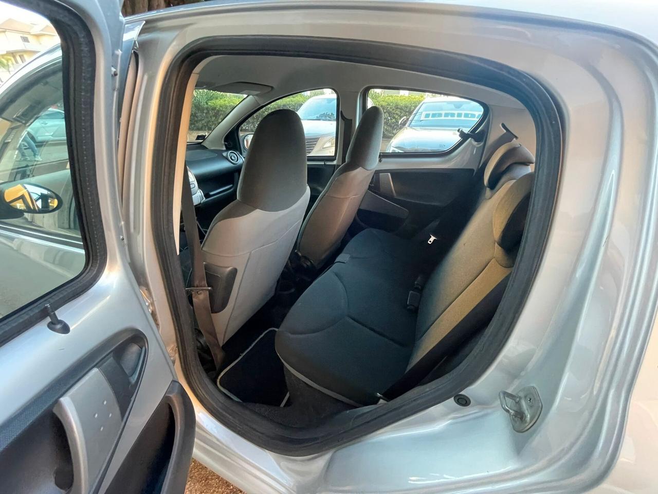 Toyota Aygo 1.0 12V VVT-i 5 porte Lounge Connect