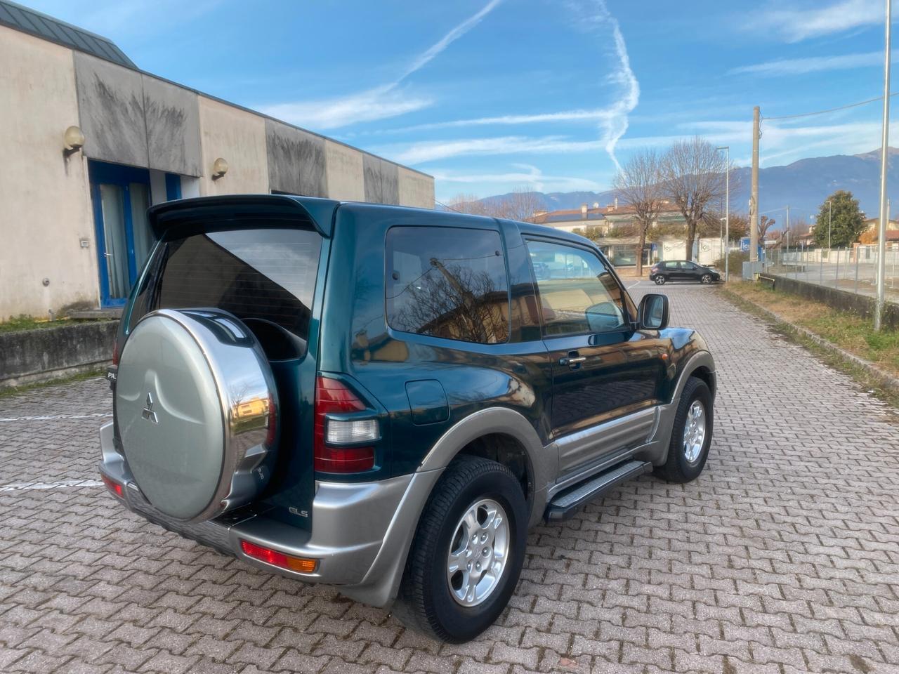 Mitsubishi Pajero 3.2DI-D GLS Autocarro Automatic