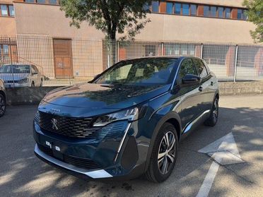 PEUGEOT 3008 PureTech Turbo 130CV Allure Pack KM. 23.200