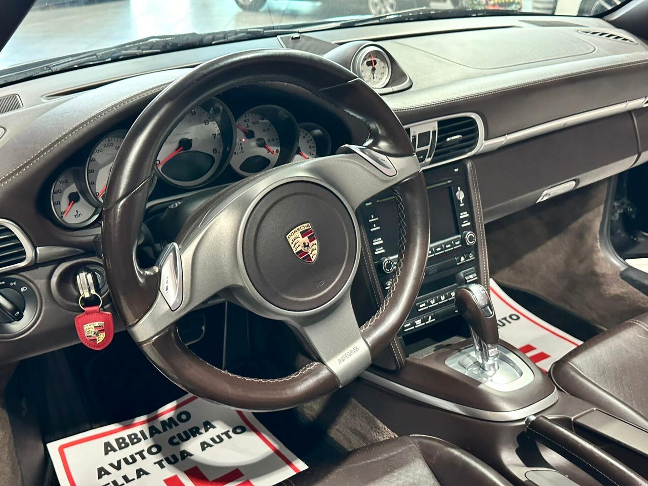 Porsche 911 Carrera 4 Cabriolet