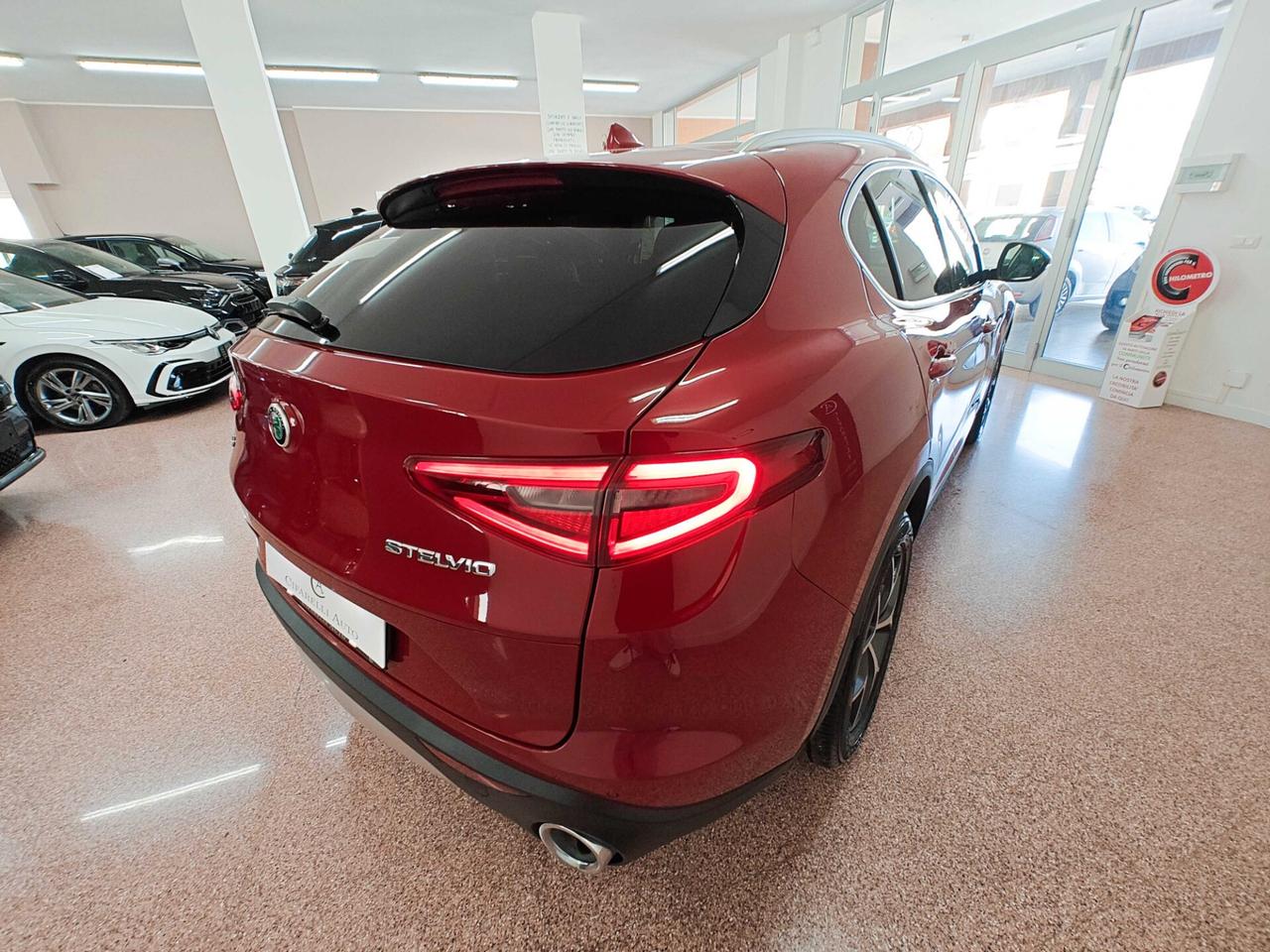 Alfa Romeo Stelvio 2.2 Turbodiesel 180 CV AT8 Q4 Super