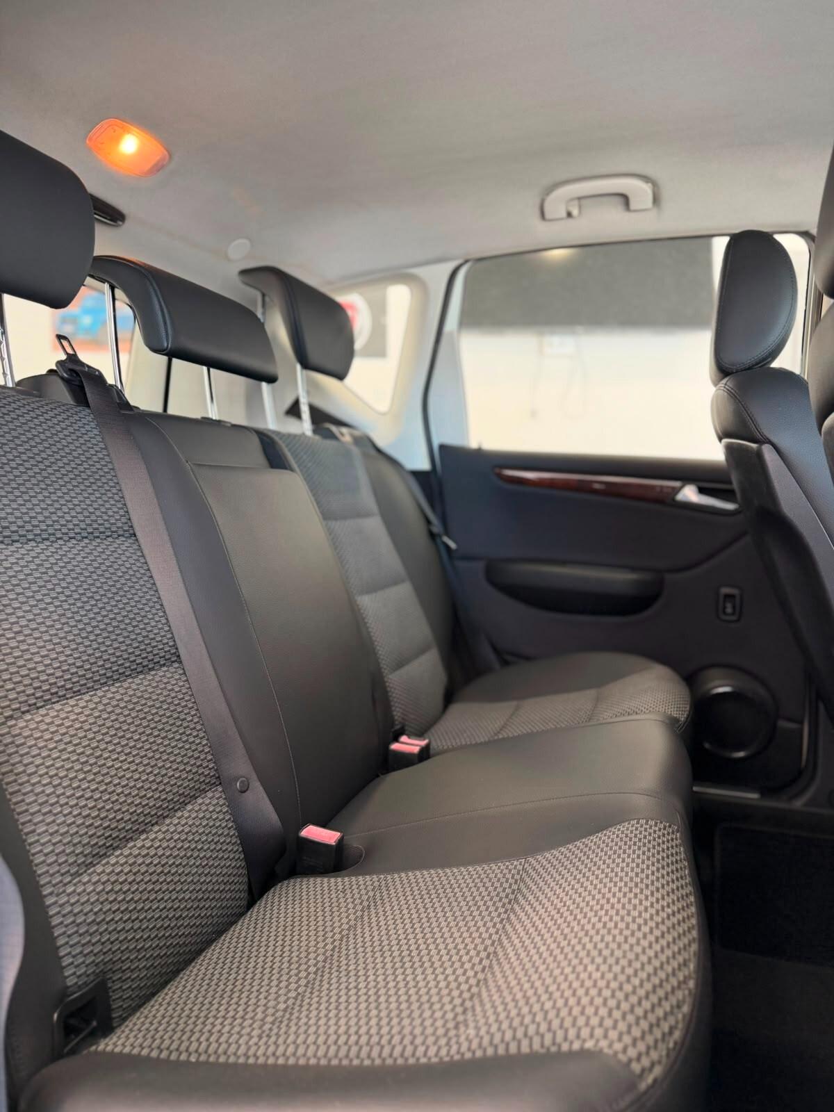 Mercedes-benz A 150 BlueEFFICIENCY Elegance