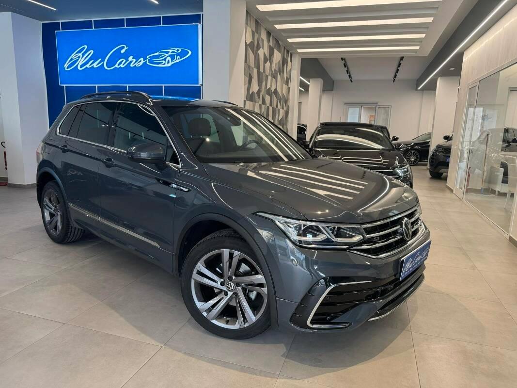 Volkswagen Tiguan 2.0 tdi R-Line 4motion 150cv dsg