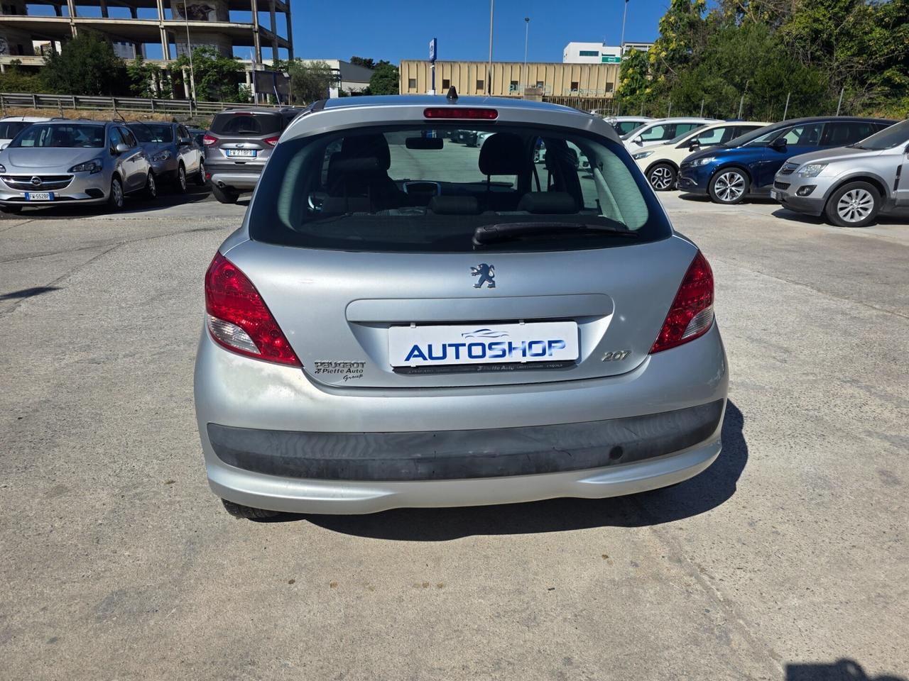 Peugeot 207 1.4 8V 75CV Energie