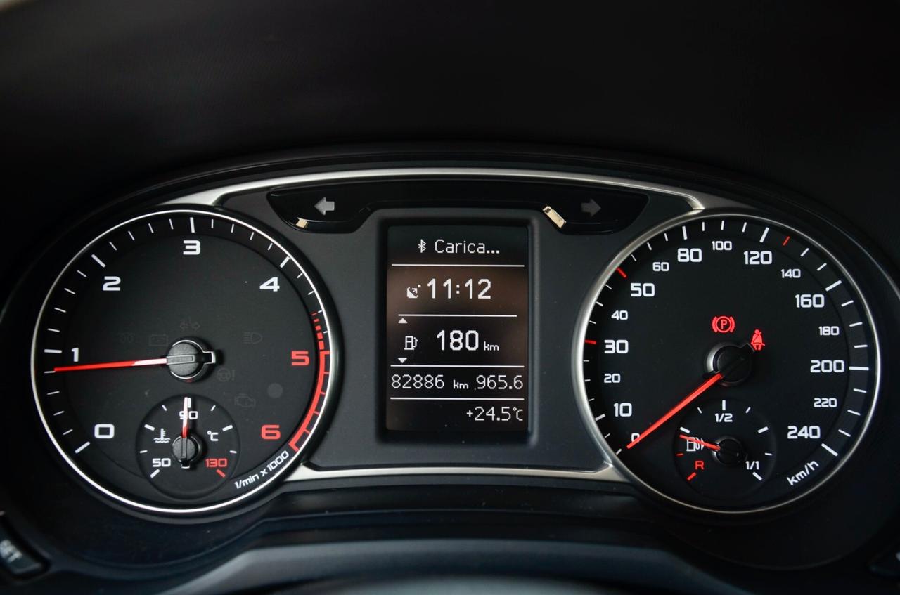 AUDI A1 SPORTBACK 1.6 TDI ADMIRED 116cv 5 PORTE, EURO 6B, KM CERTIFICATI, BICOLOR, SEDILI RISCALDATI, NAVI, PERMUTE