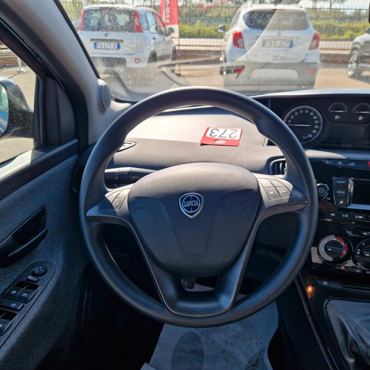 Lancia Ypsilon 1.0 FireFly 5 porte S&S Hybrid Silver Plus
