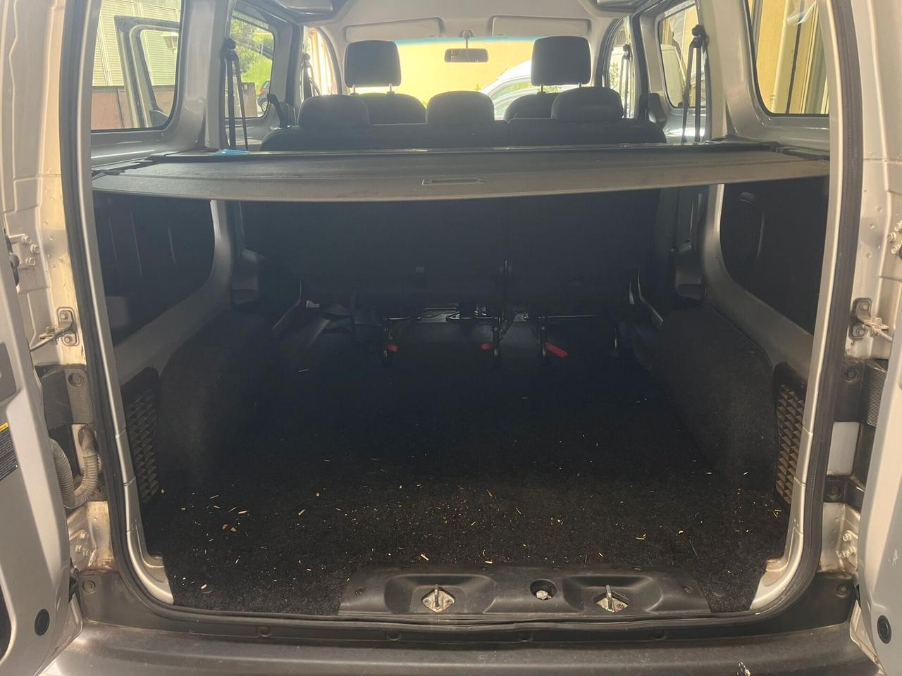 Nissan NV200 1.5 dCi 90CV Combi Efficient E5