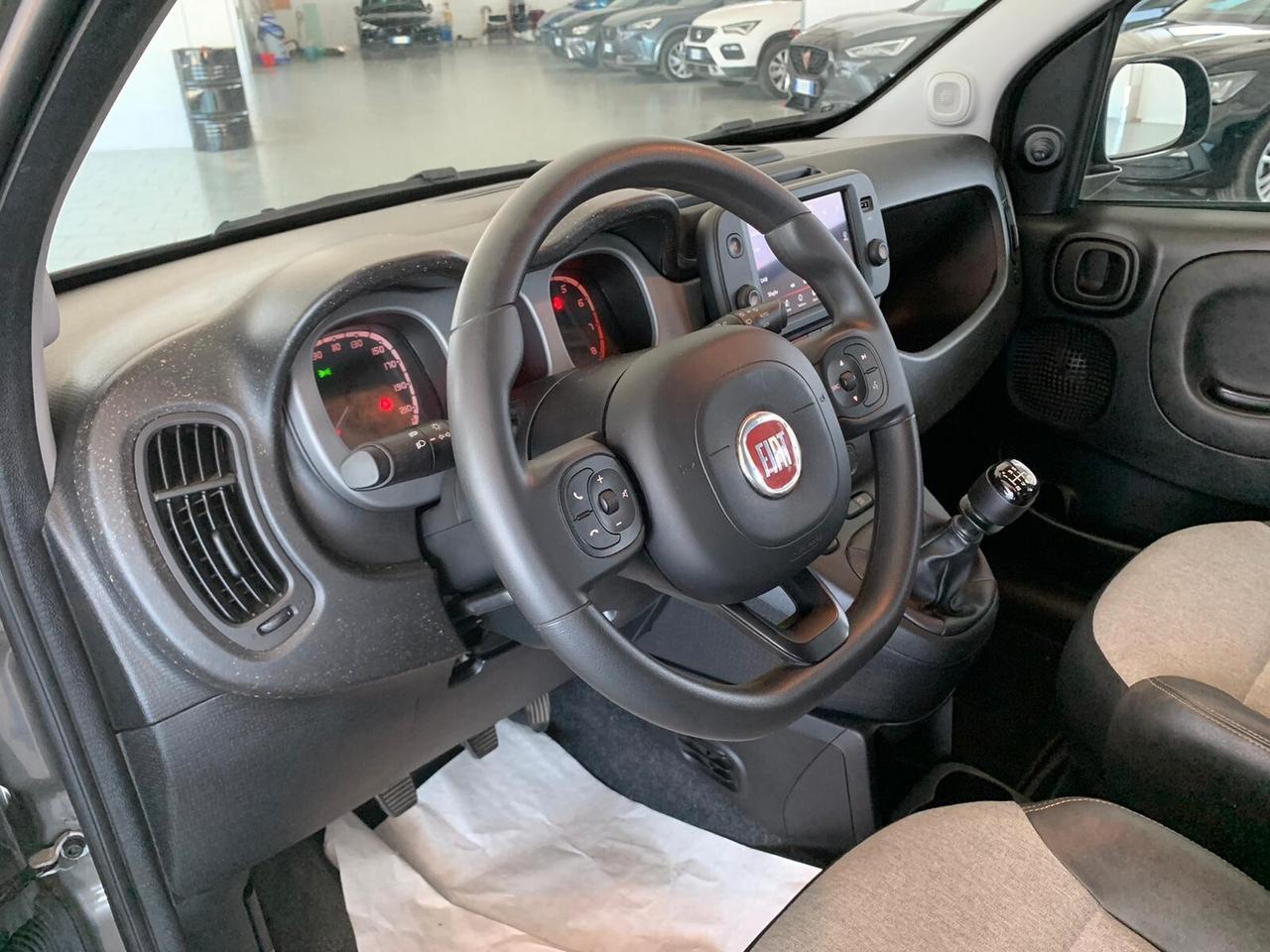 Fiat Panda 1.0 FireFly S&S Hybrid Cross Full