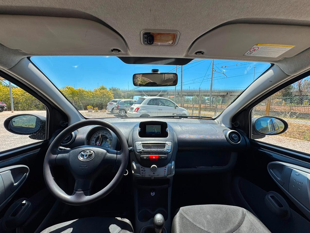 Toyota Aygo 1.0 12V VVT-i 5 porte Deep Ocean Connect
