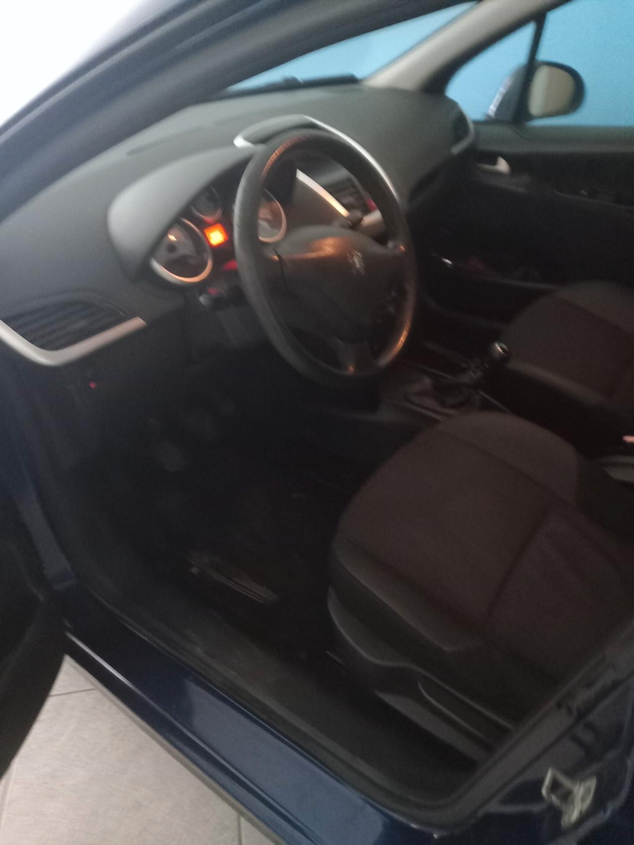 Peugeot 207 1.4 HDi 70CV 5p. XS