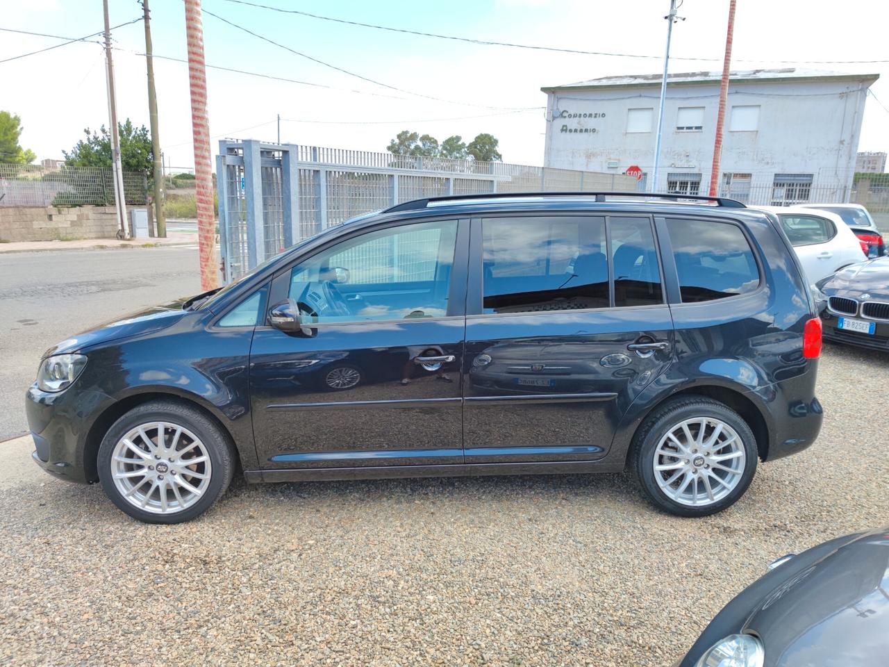 Volkswagen Touran 1.6 TDI DSG Comfortline 7 Posti