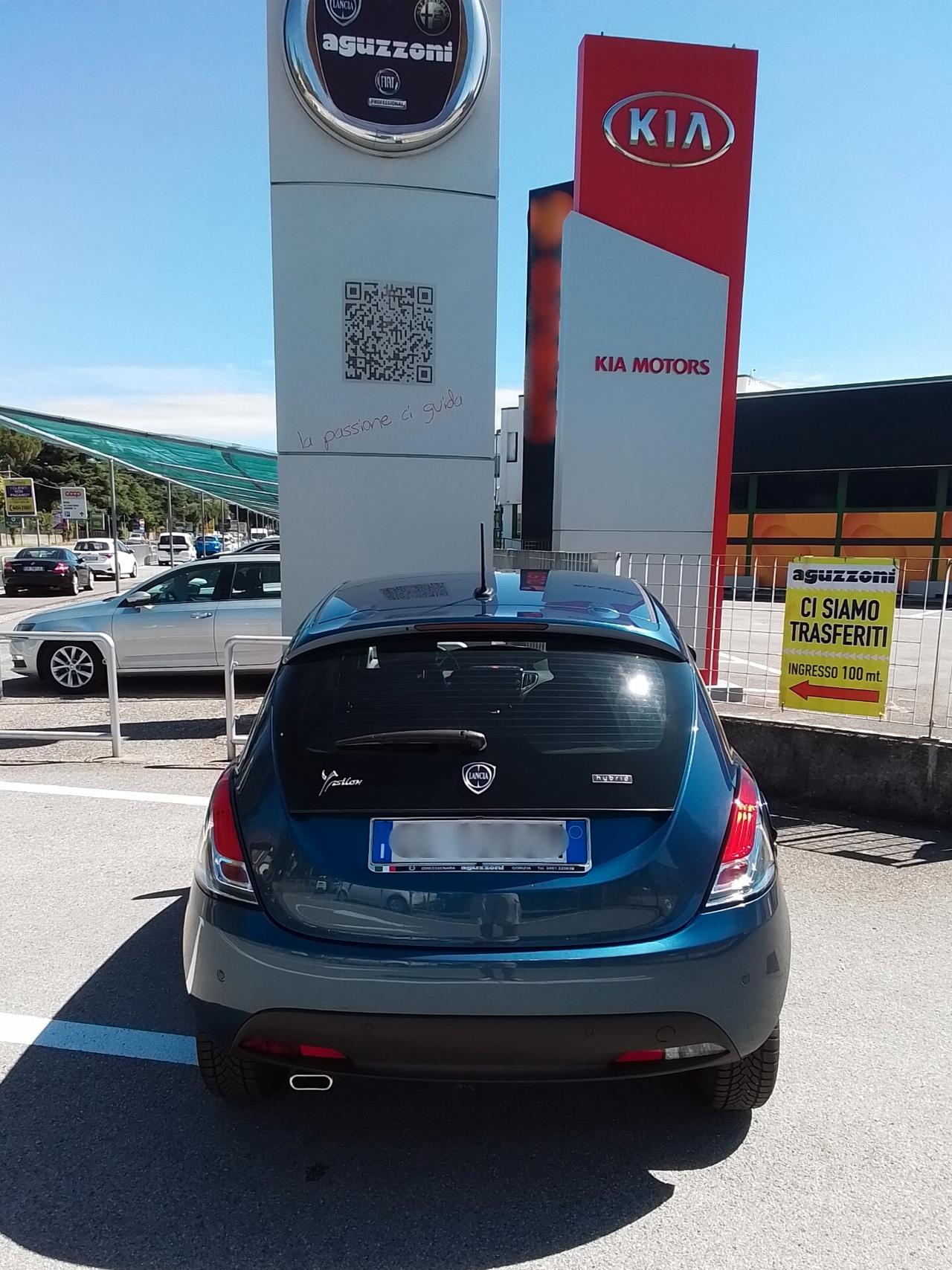 Lancia Ypsilon 1.0 FireFly 5 porte S&S Hybrid Ecochic Gold