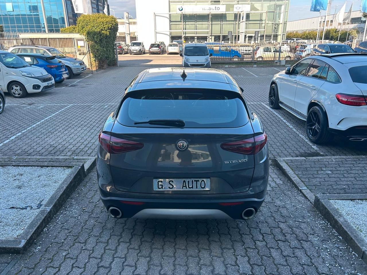 Alfa Romeo Stelvio 2.2 t rwd 160cv auto DANNEGGIATA