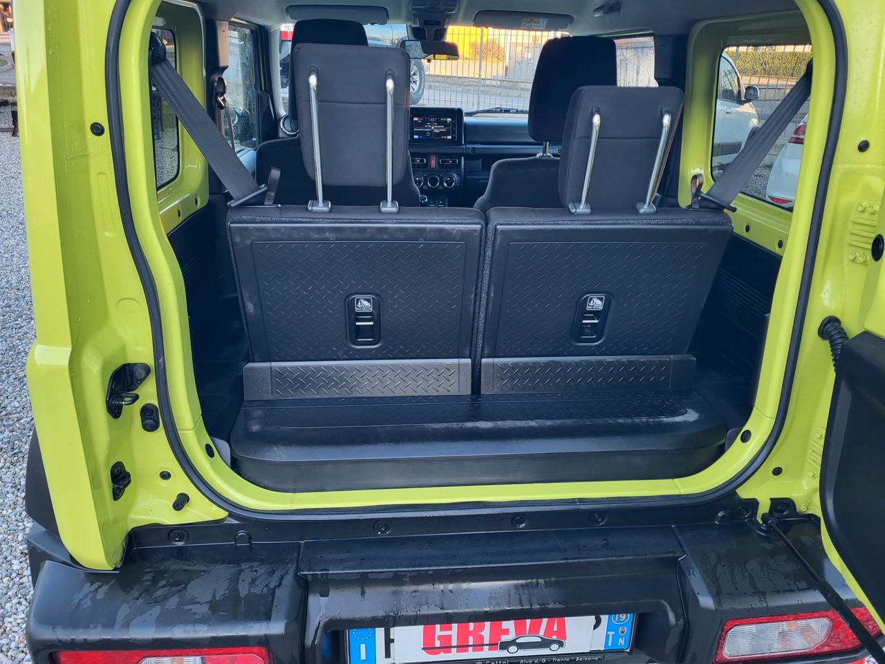 Suzuki Jimny 1.5 5MT Top