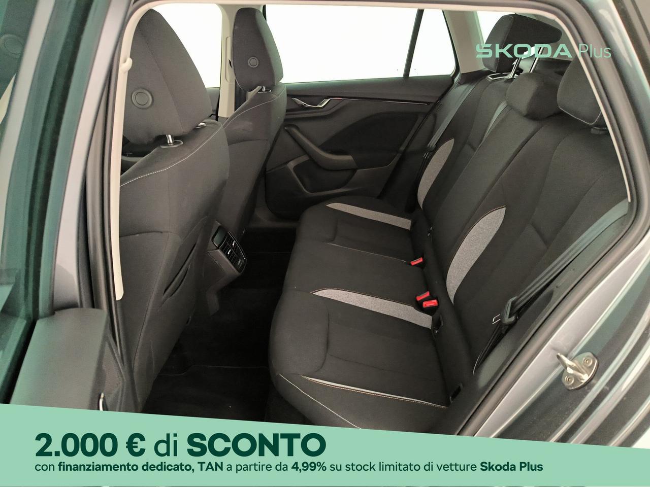 Skoda Kamiq 1.5 tsi black dots 150cv dsg