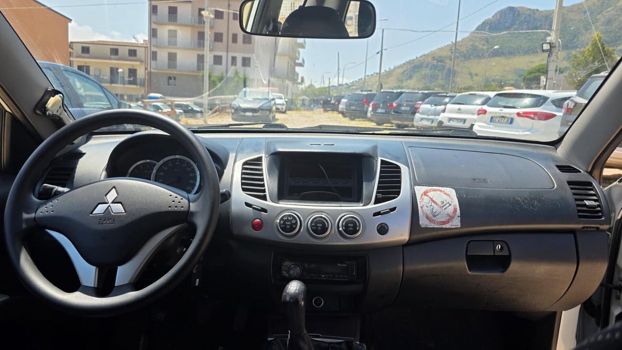 MITSUBISHI L200 2.5 DI-D AUTOCARRO 2014 INTEN TEND CLU € 12.500,00 + IVA