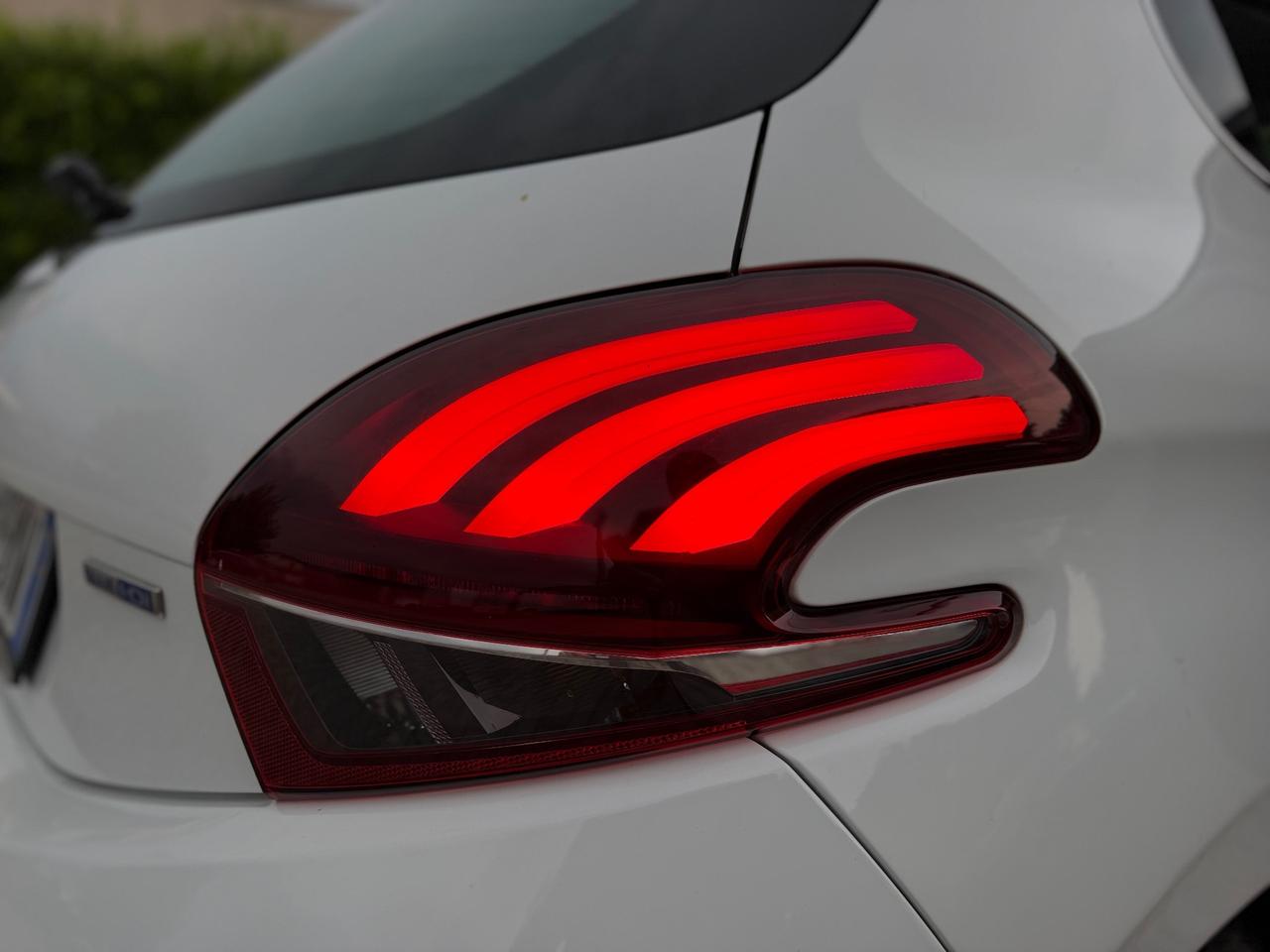 Peugeot 208 1.6 BlueHDi Allure – Euro 6 – 2016