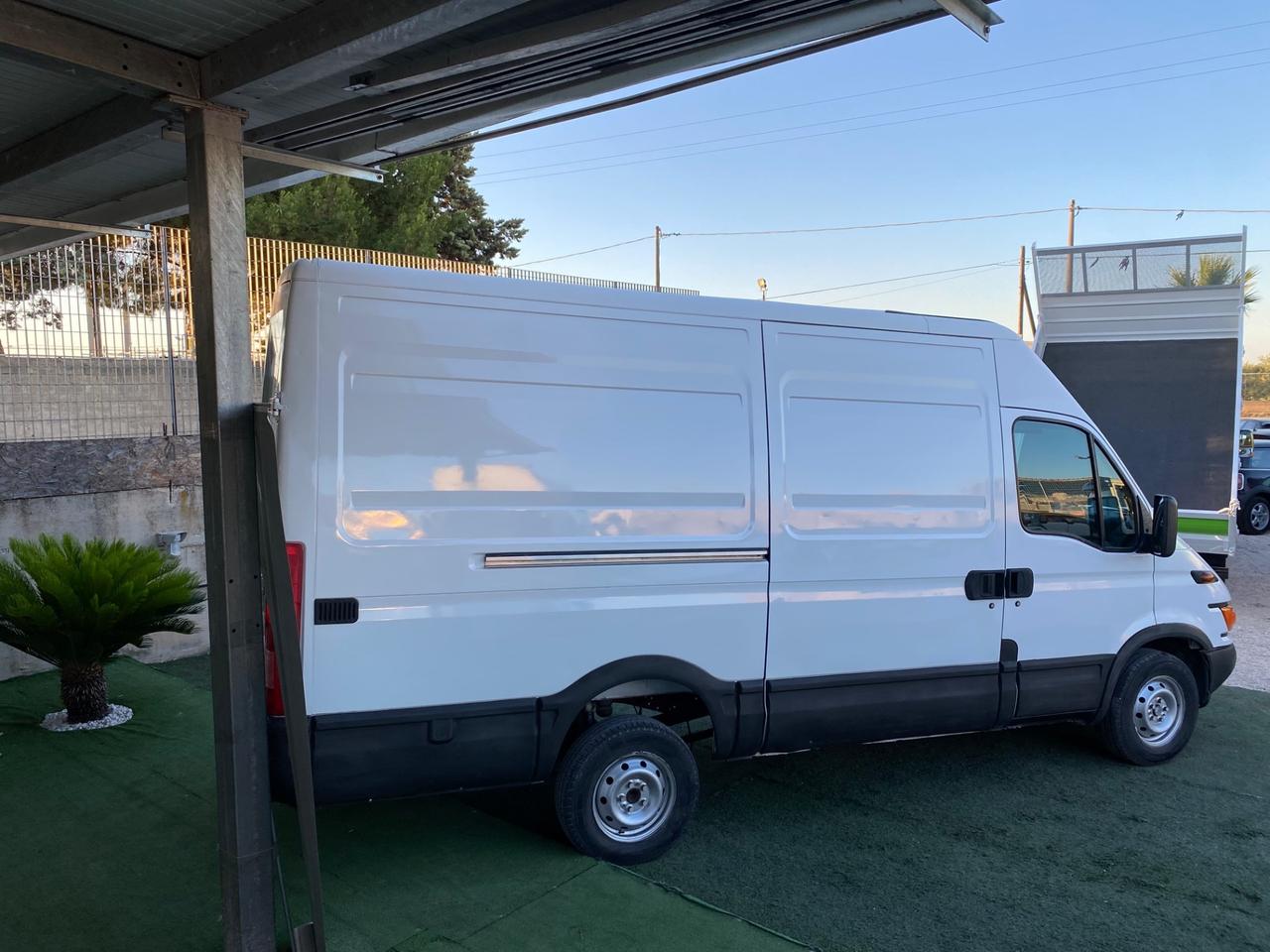 Iveco Daily 2.3 35S12 Furgone