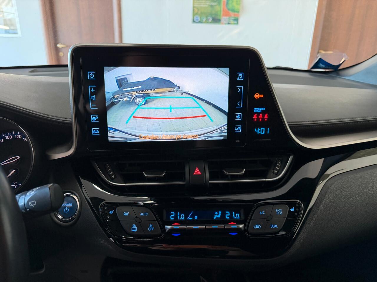 Toyota C-HR 2019 1.8 Hybrid E-CVT Lounge