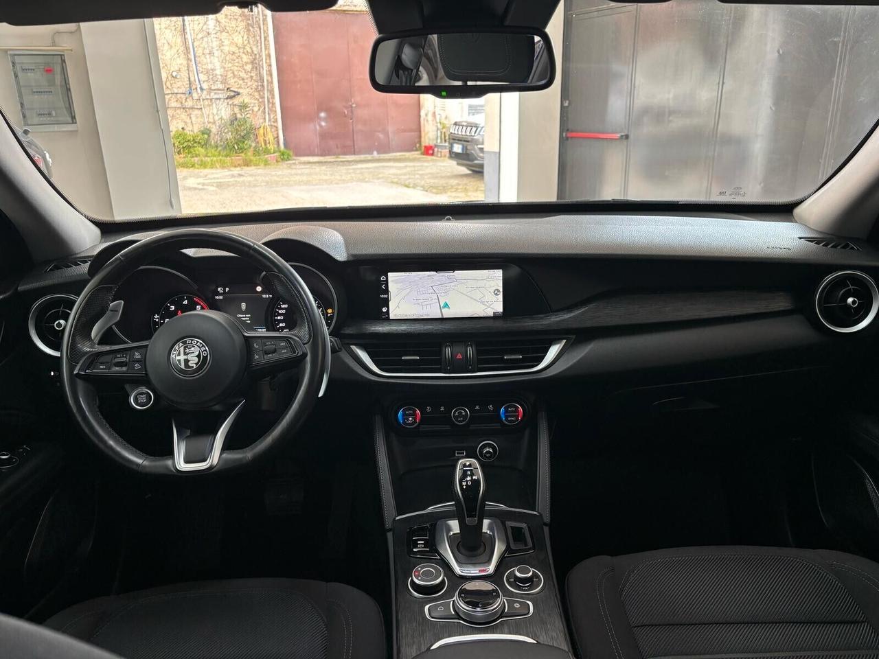Alfa Romeo Stelvio Super
