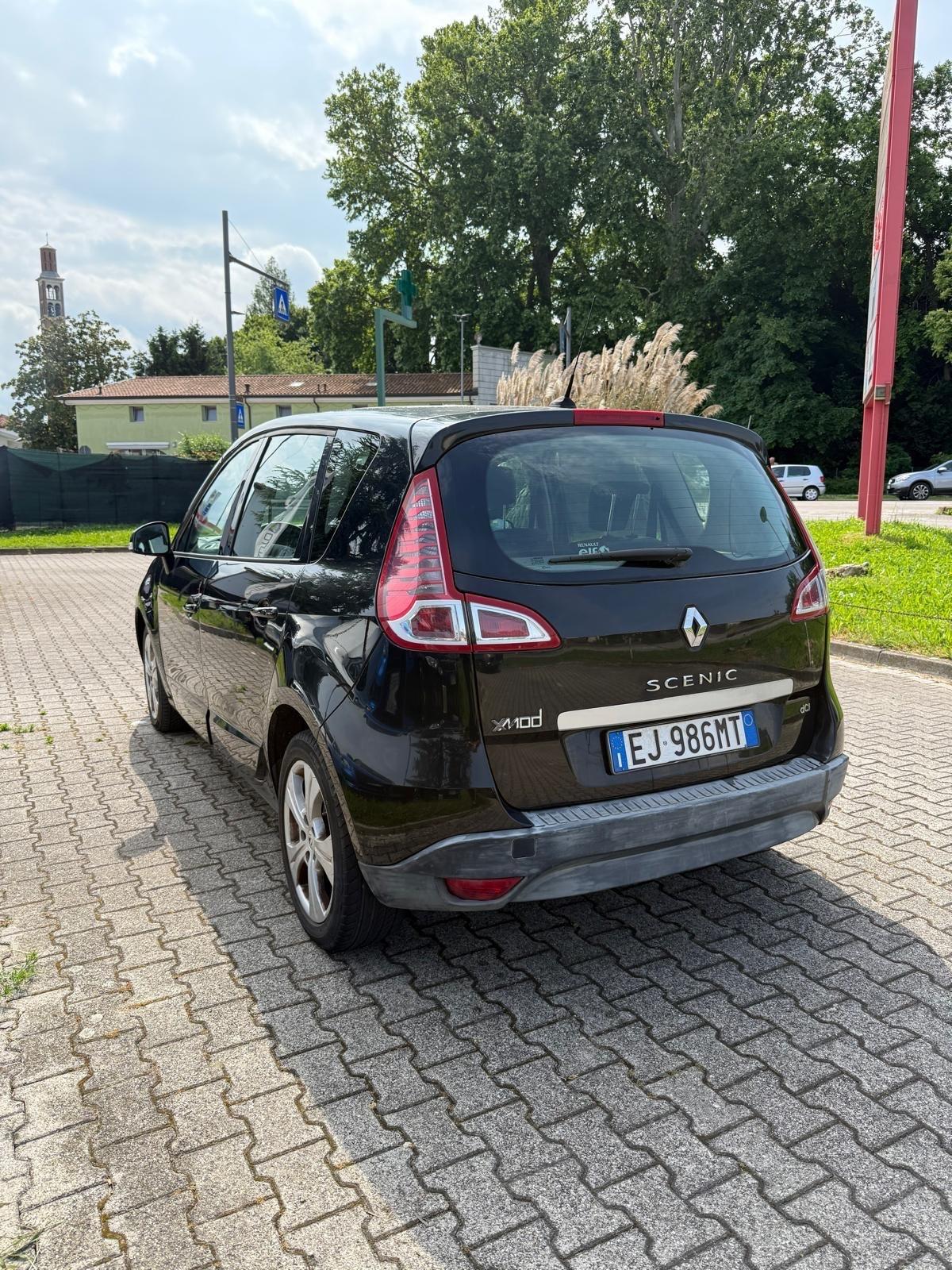Renault Scenic Scénic X-Mod 1.5 dCi 110CV Luxe