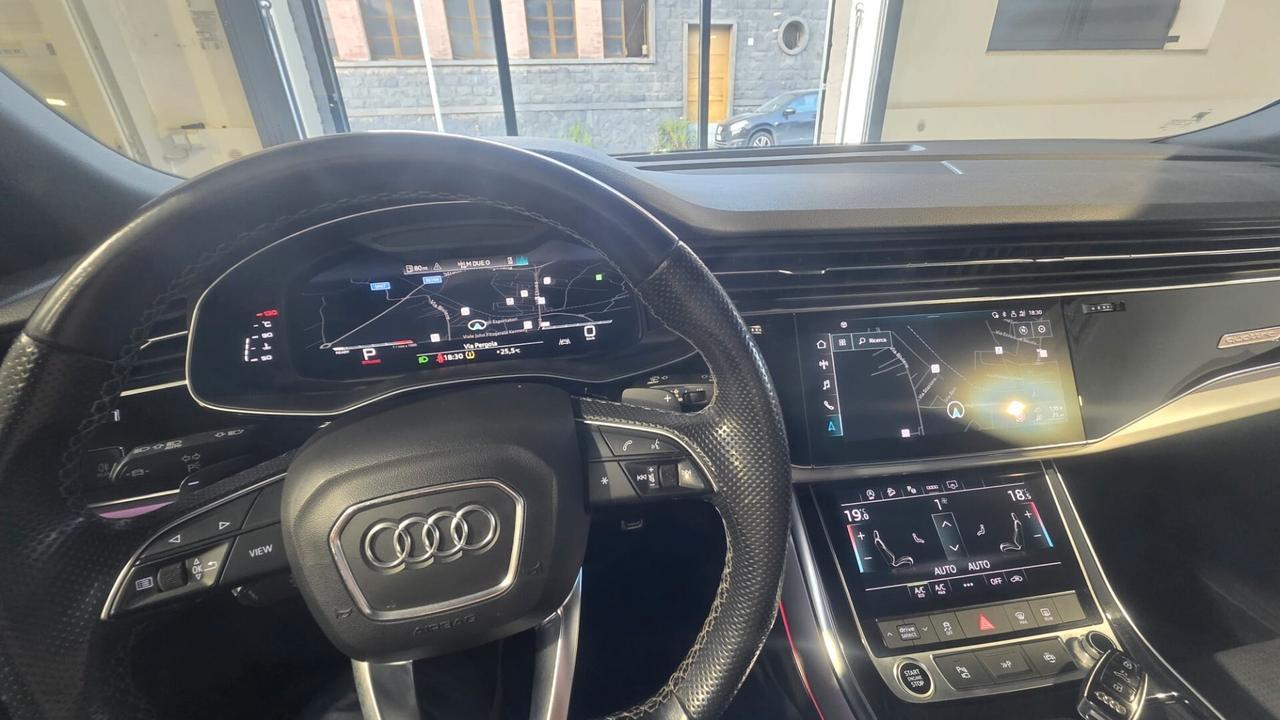 Audi Q8 50 TDI 286 CV quattro tiptronic S-LINE