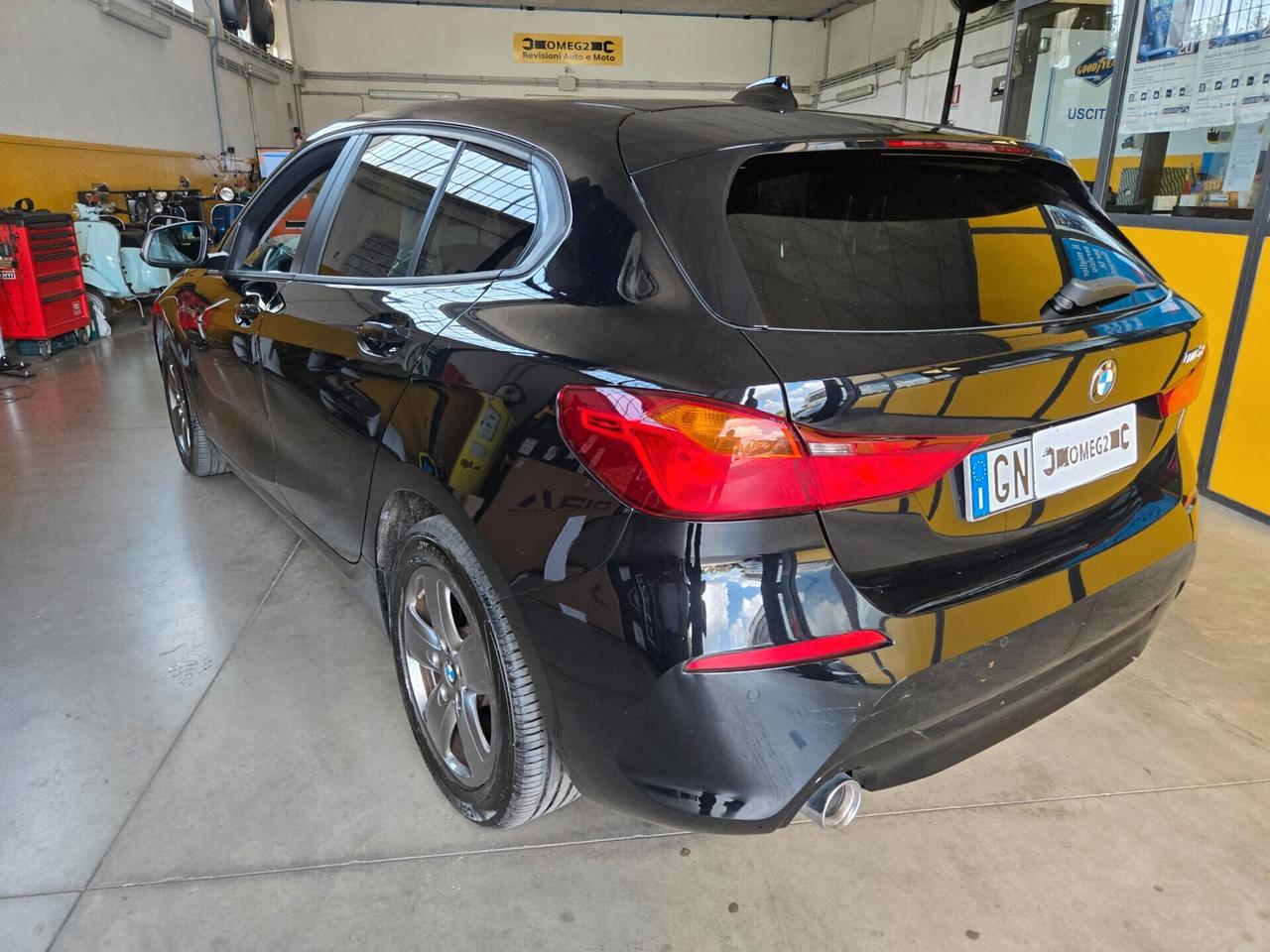 Bmw 116d Business SENZA VINCOLI IVA ESPOSTA