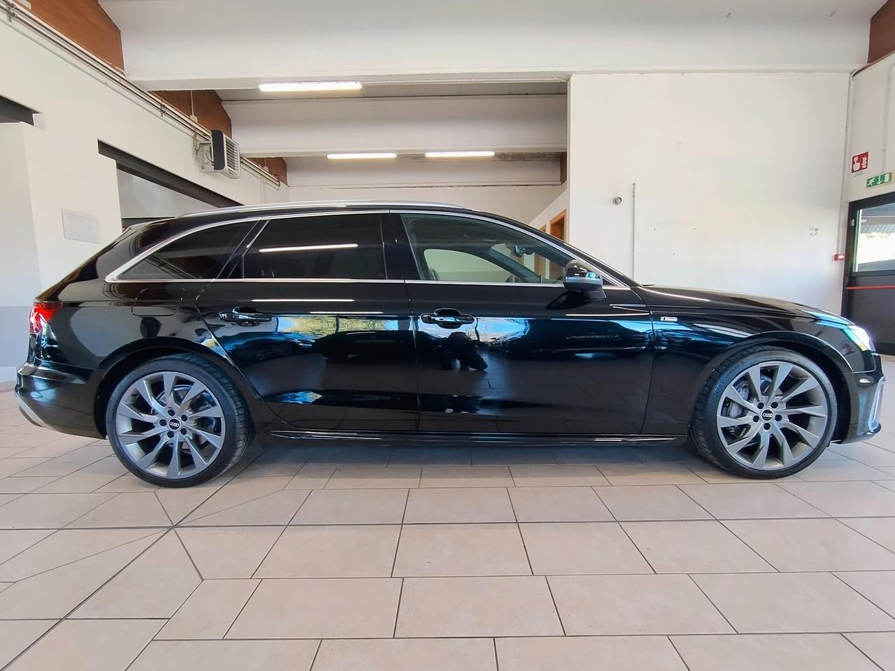 AUDI A4 40 TDI quattro S tronic S LINE B&O VIRTUAL AMBIENT MATRIX