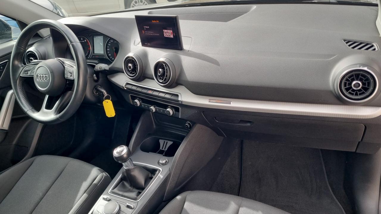 Audi Q2 30 TFSI Business