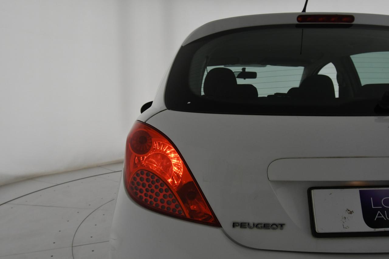 PEUGEOT 207 5p 1.4 8v X-Line eco-Gpl FL X COMMERCIANTI+NEOPATENTATI