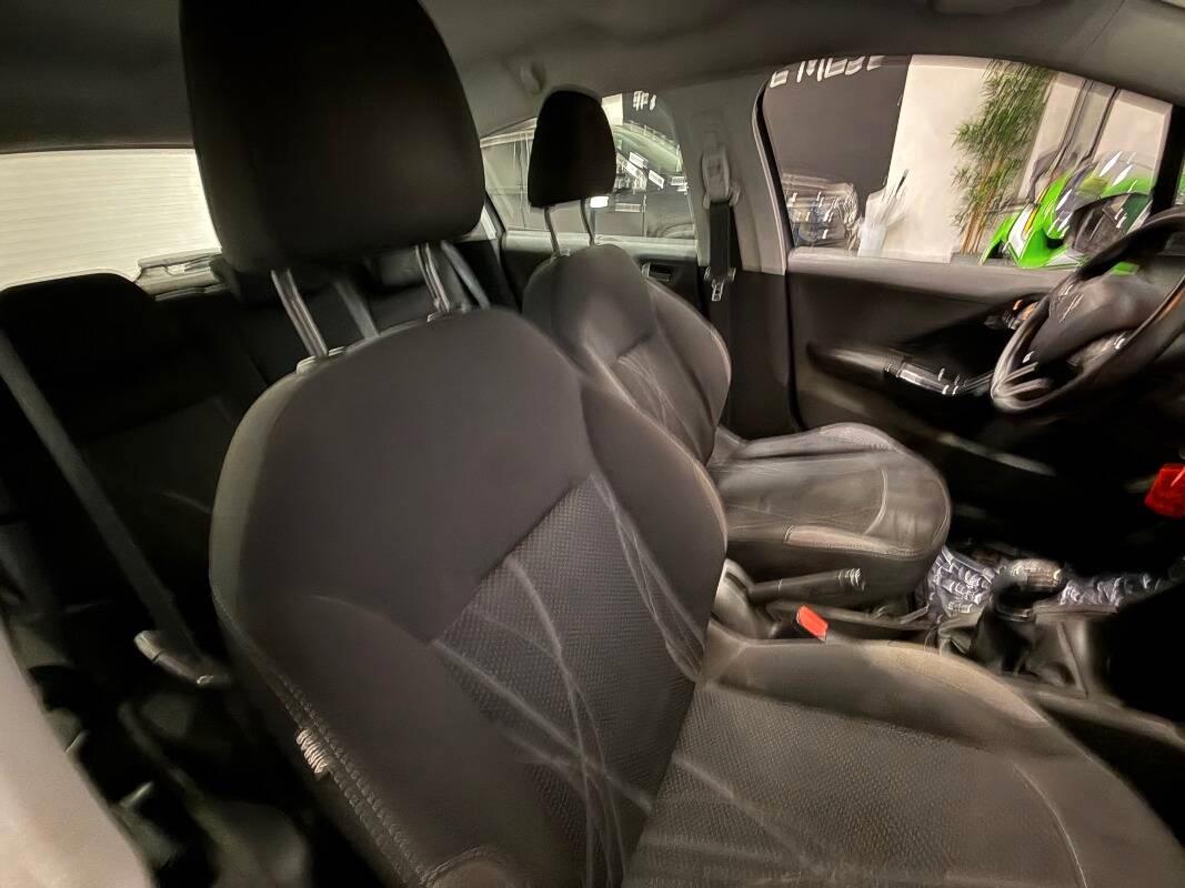 Peugeot 208 1.4 hdi 8v Active 3p