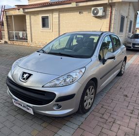 Peugeot 207 1.4 HDi 70CV NEOPATENTATI