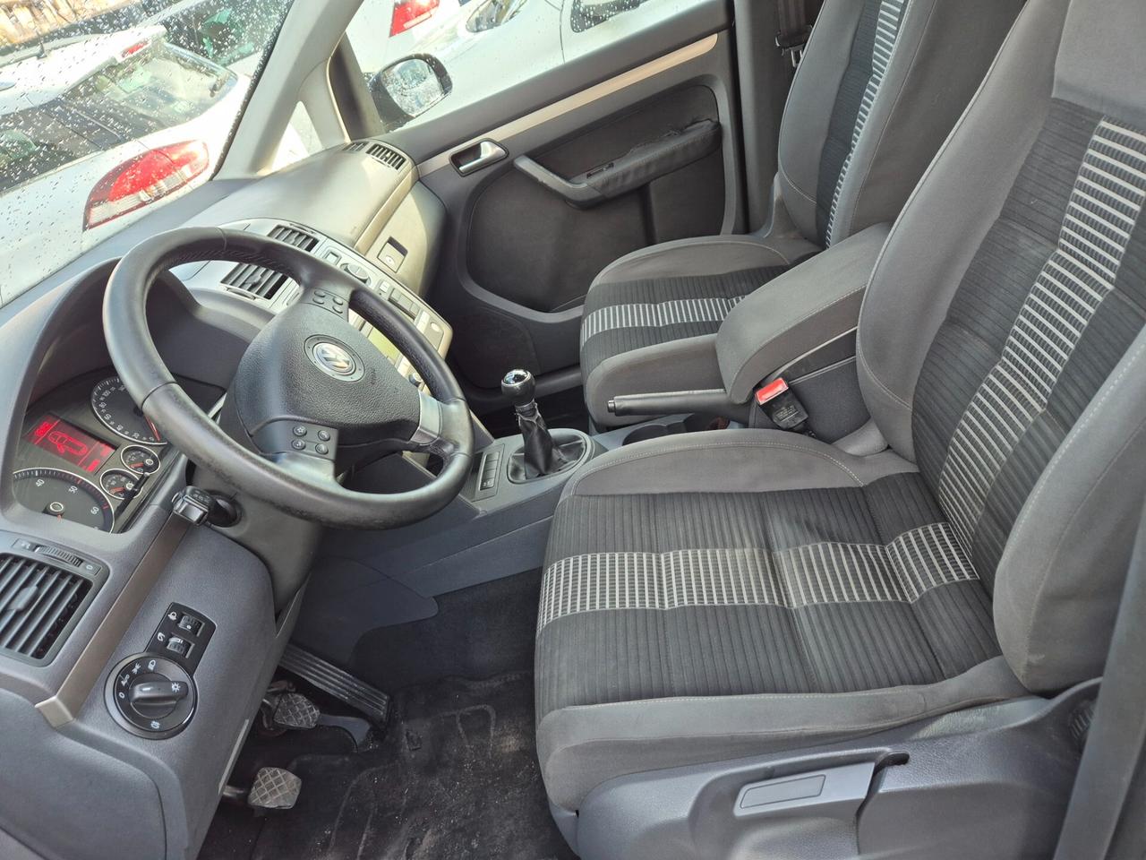 Volkswagen Touran 2.0 TDI DPF Highline 7 posti