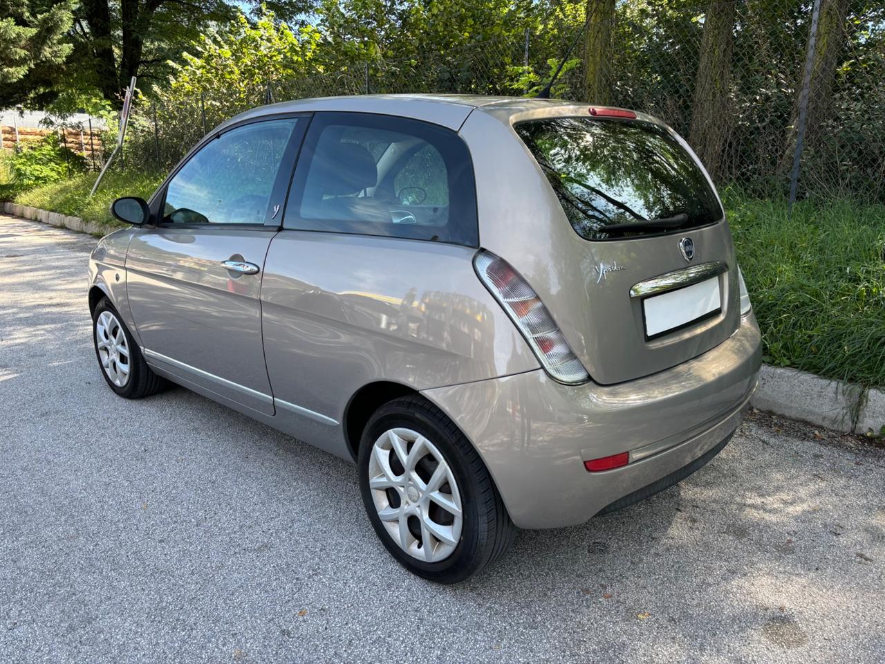 Lancia Ypsilon 1.4 16V Platino NEOPATENTATI