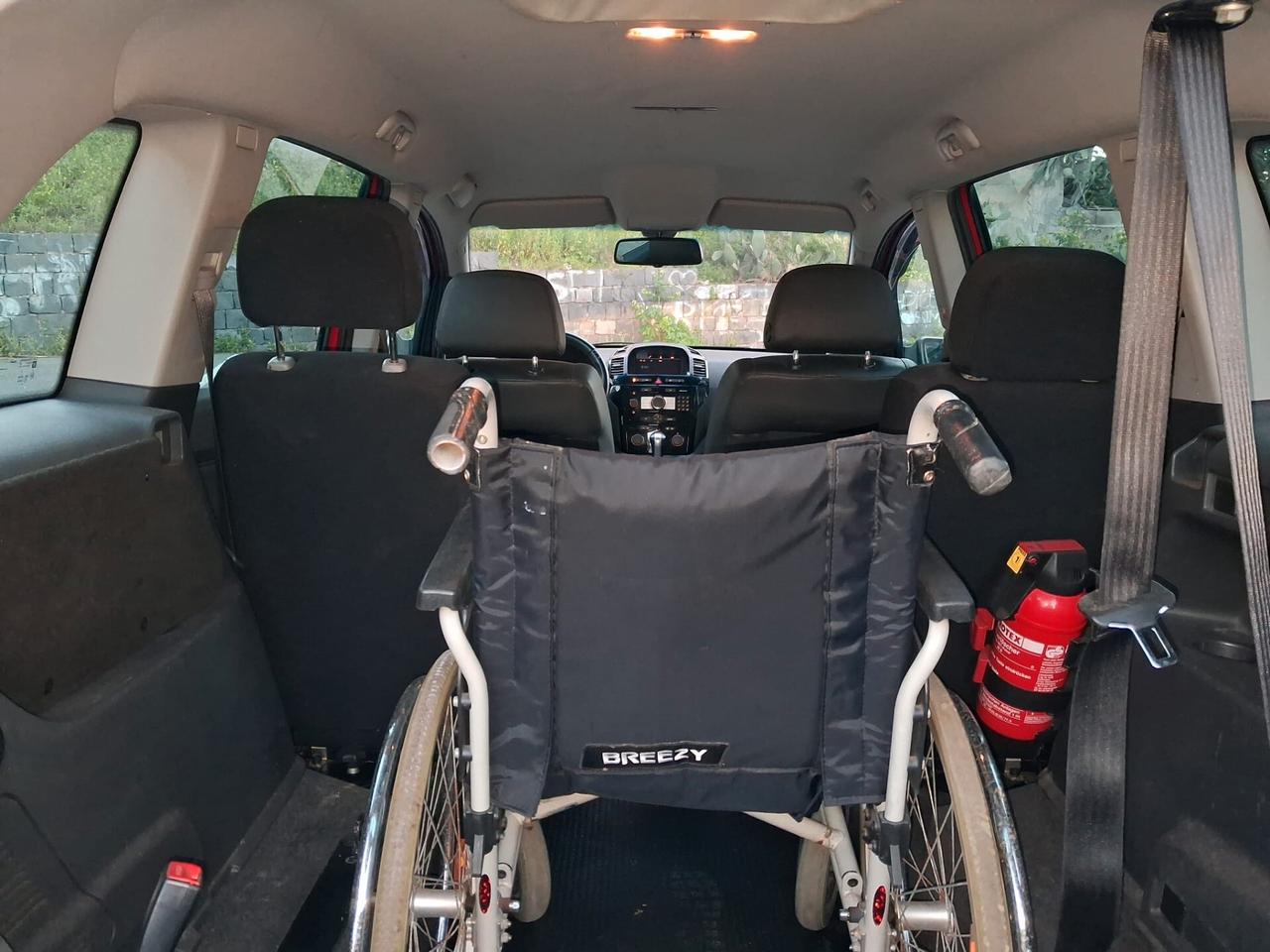 Opel Zafira Pianale ribassato con rampa disabili in carrozzina