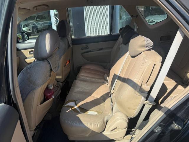 KIA Carens 2.0 CVVT EX Class