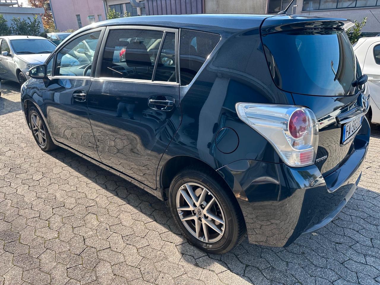 Toyota Verso 1.6 D-4D Business*EURO6*CERCHI