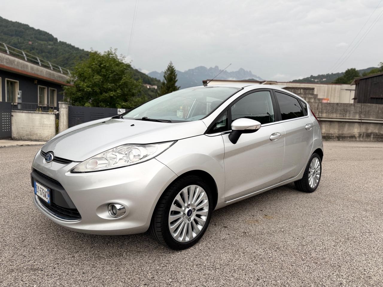 Ford Fiesta 1.4 5 porte GPL Titanium 96cv