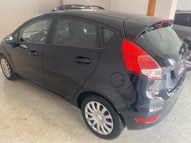 Ford Fiesta 1.5 TDCi 75CV 5 porte Titanium