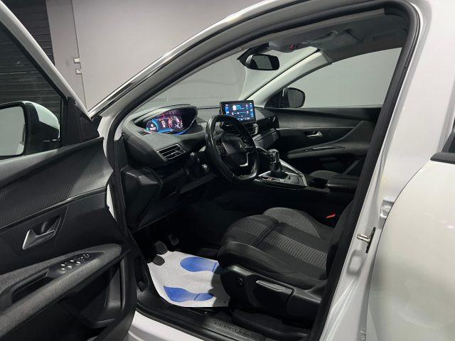 PEUGEOT 3008 BlueHDi 130 S&S Active Pack