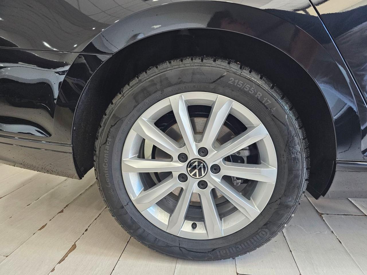 Volkswagen Passat Variant C.17", Tetto apribile, Area View, Cristalli laterali posteriori e lunotto oscurati, Barre tetto