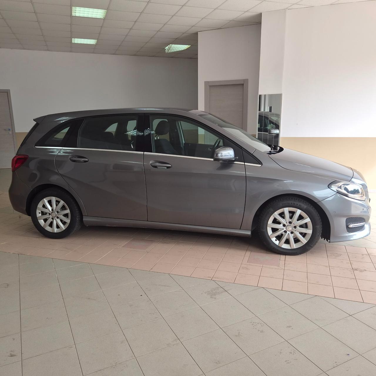 Mercedes-benz B 180 CDI Automatic Executive