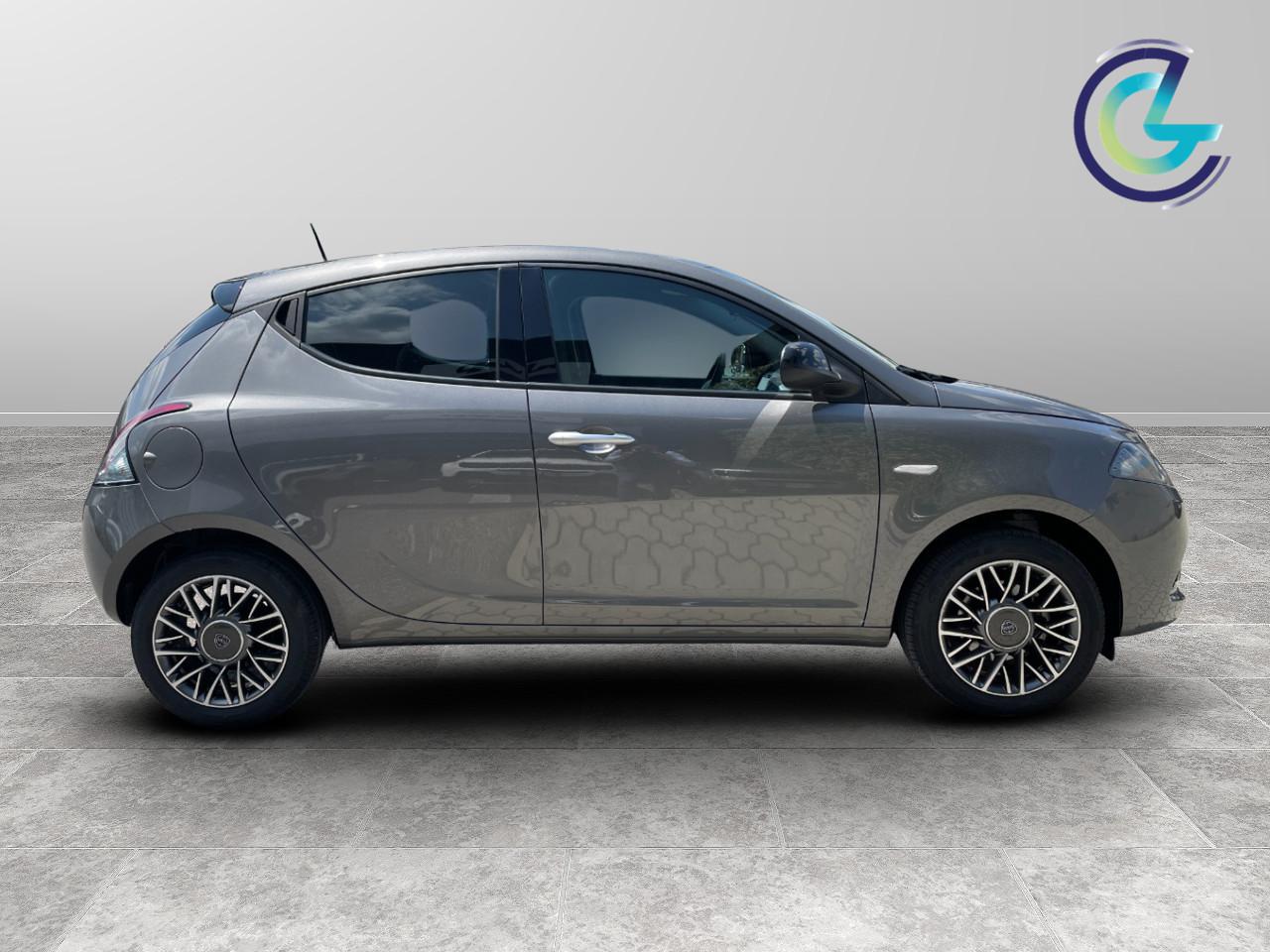 LANCIA Ypsilon III 2021 - Ypsilon 1.0 firefly hybrid Gold s&s 70cv 5p.ti