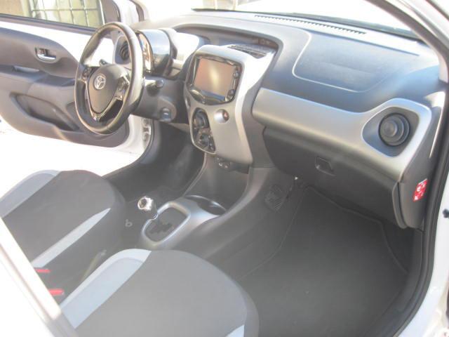 Toyota Aygo 1.0 VVT-i 69 CV 5 porte x-business MMT