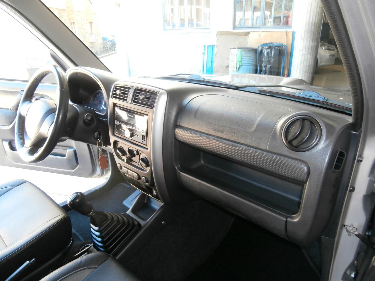 Suzuki Jimny 1.3 4WD Evolution Plus 54000KM