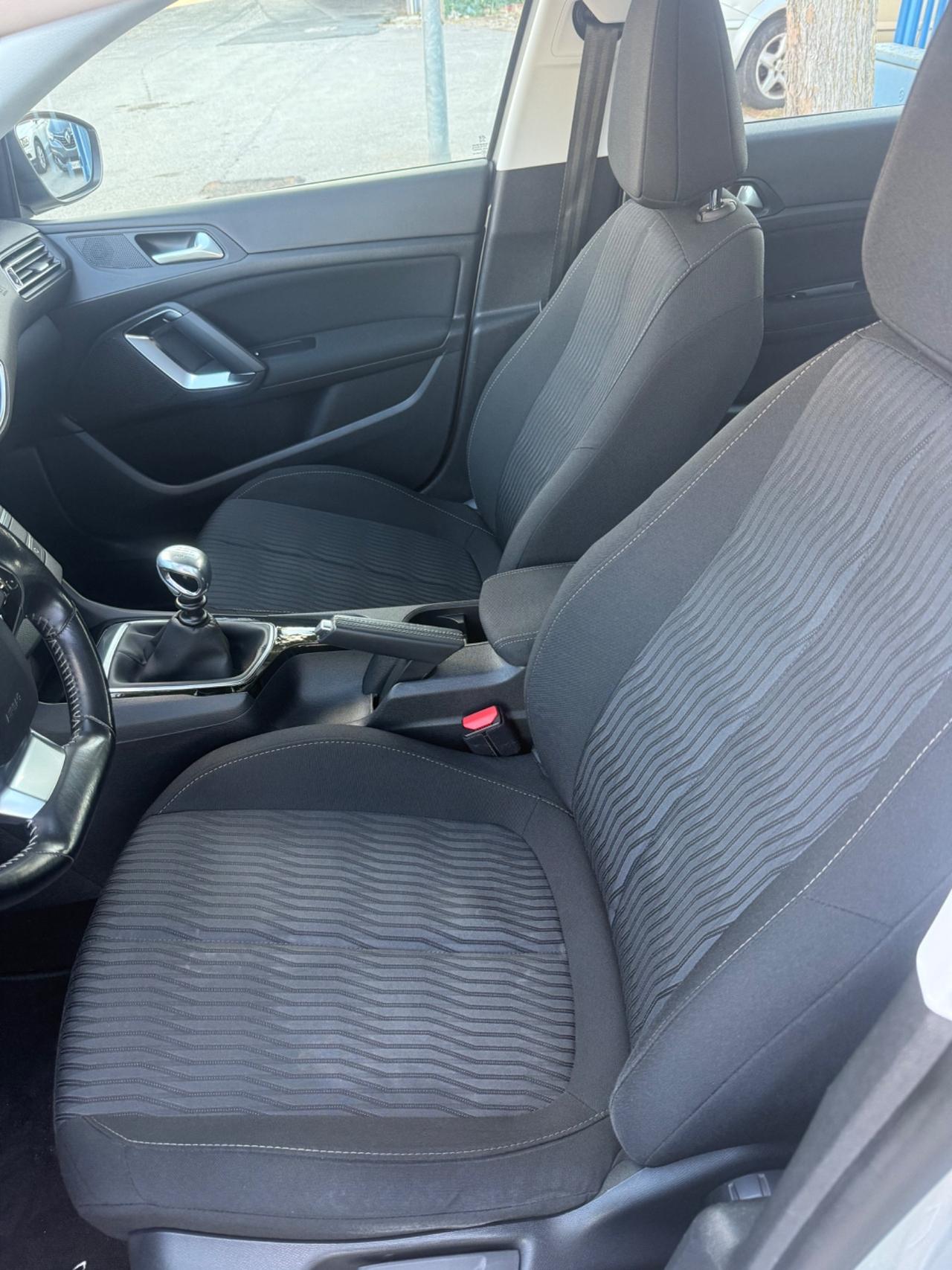 Peugeot 308 BlueHDi 120 S&S SW Business