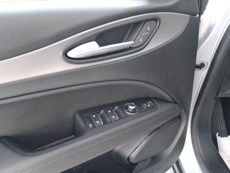 Alfa Romeo Stelvio 2.2 t Sprint Q4 210cv auto