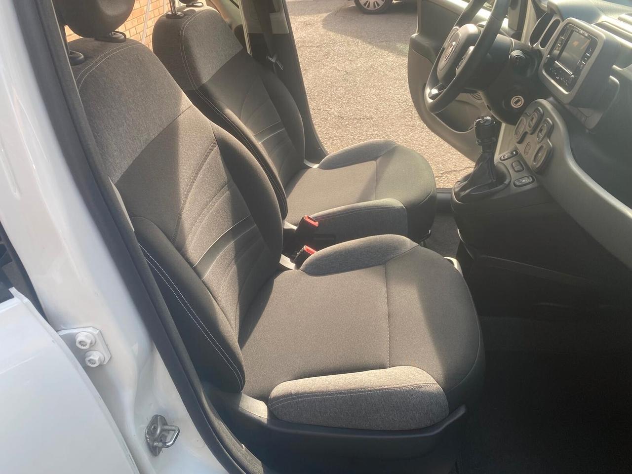 Fiat Panda 1.0 70 cv Hybrid City Life - 1 PROP. - OK NEOP. - GARANZIA 12 MESI